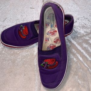 Keds Red hat society